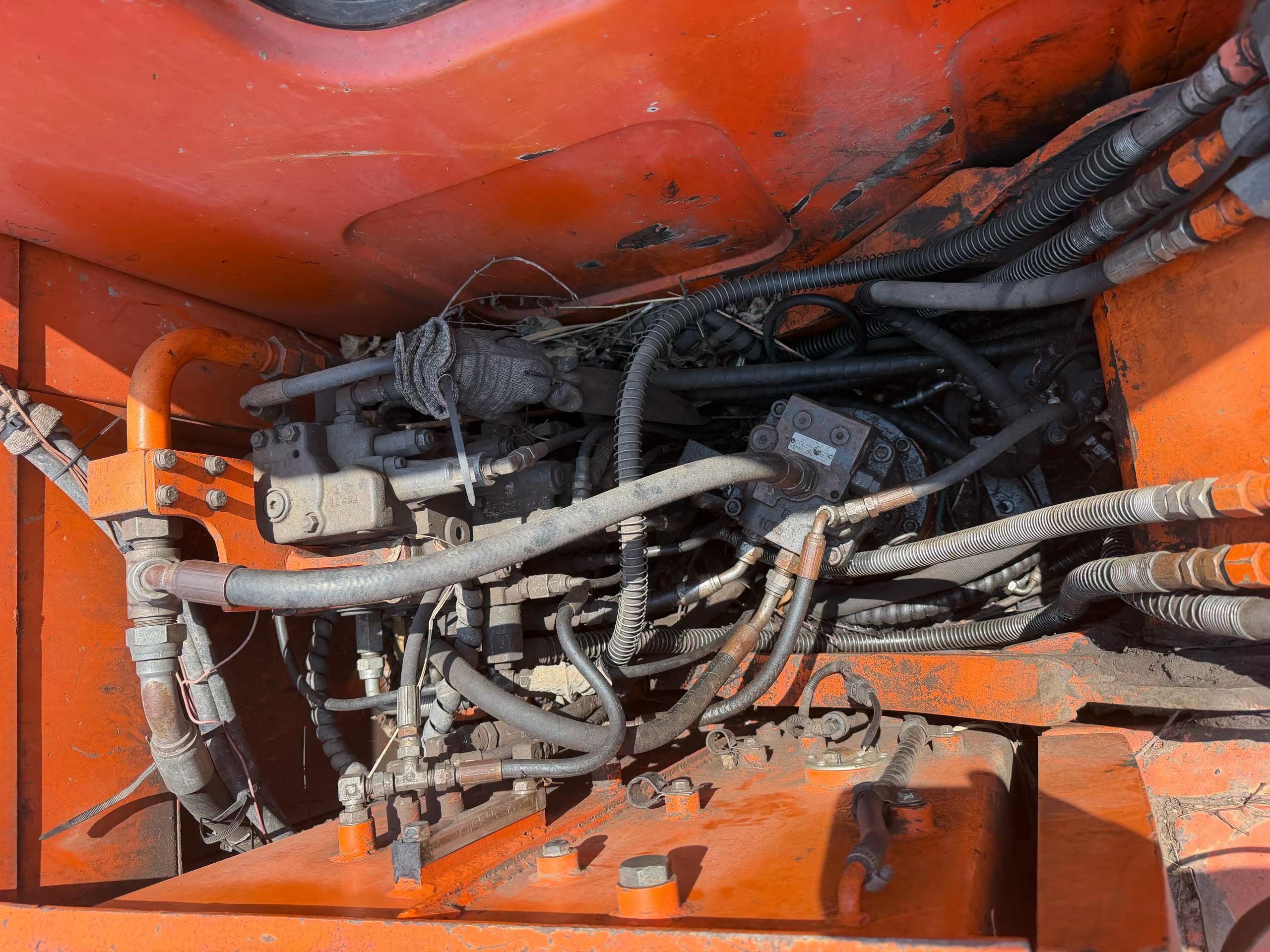 Buy Doosan DH80 Used Excavator / 3 Buy Doosan DH80 Used Excavator / 3