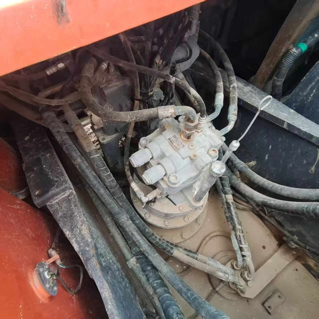 Buy Hitachi EX200 Used Excavator / 4 Buy Hitachi EX200 Used Excavator / 4