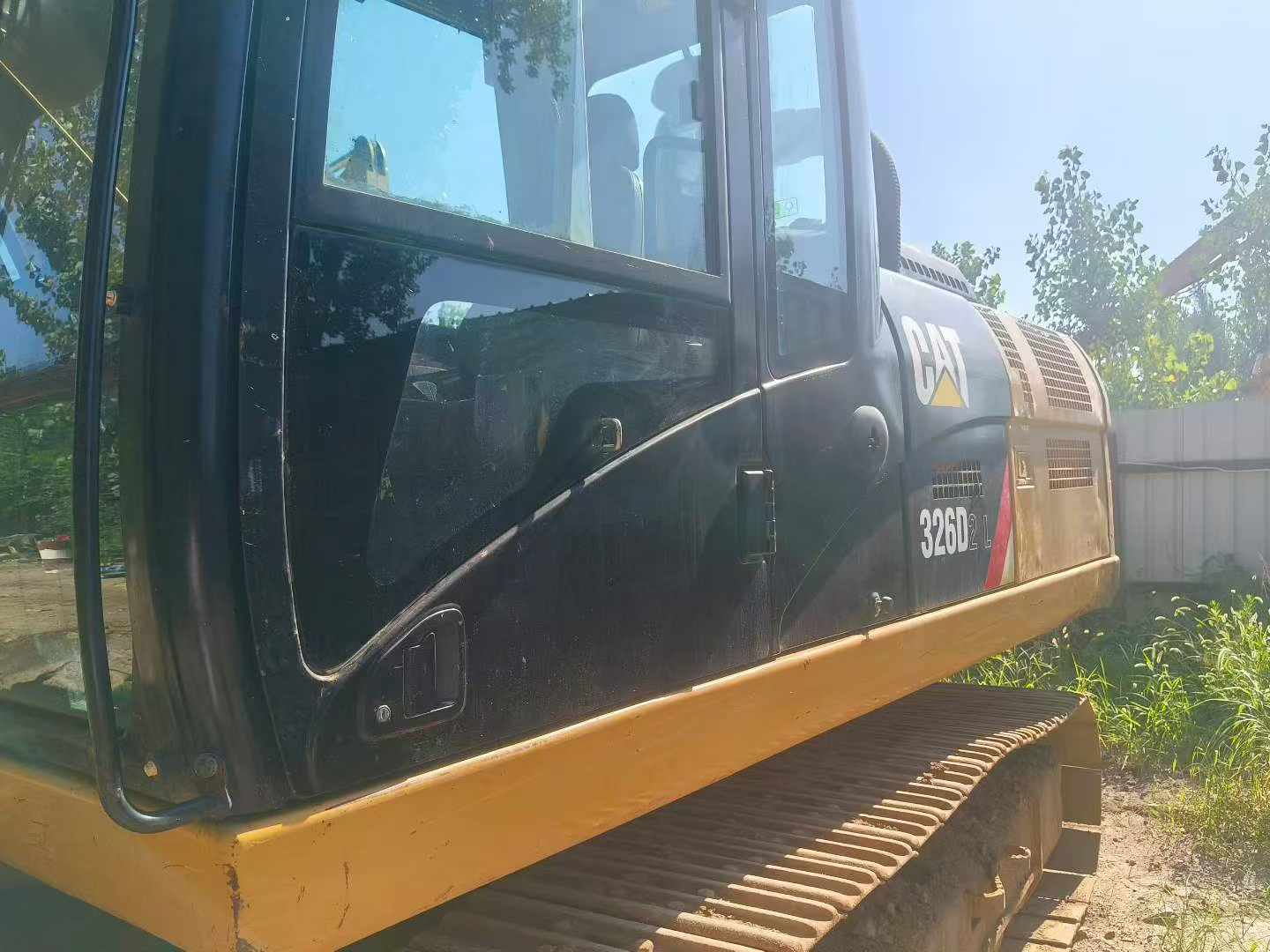 Buy Caterpillar 326DL Used Excavator / 1