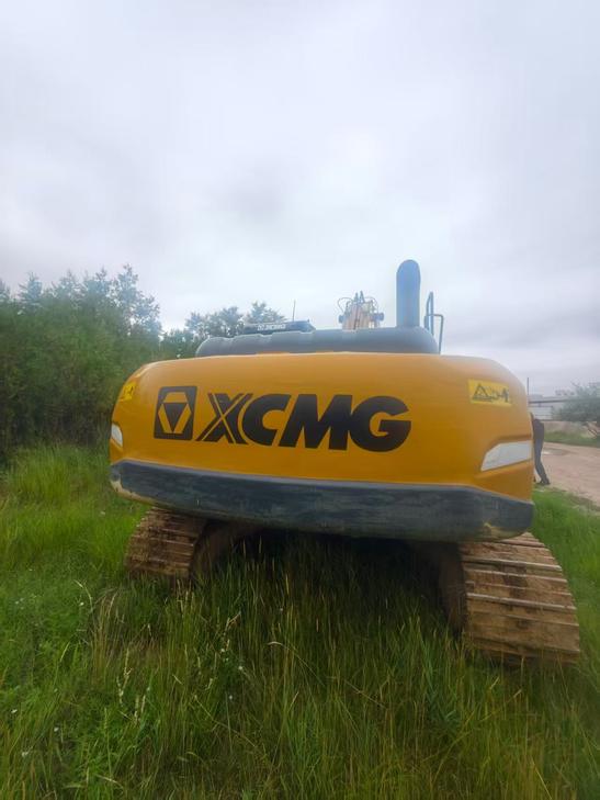 Buy XCMG XE270DK Used Excavator / 1