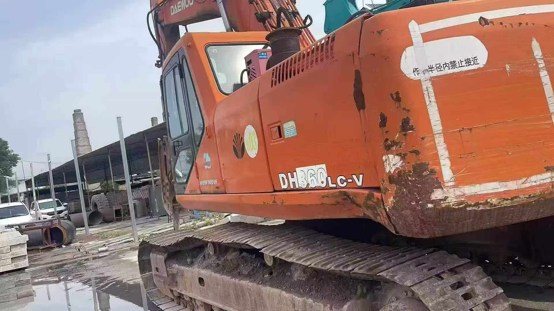 Buy Doosan DH300-5 Used Excavator / 7 Buy Doosan DH300-5 Used Excavator / 7