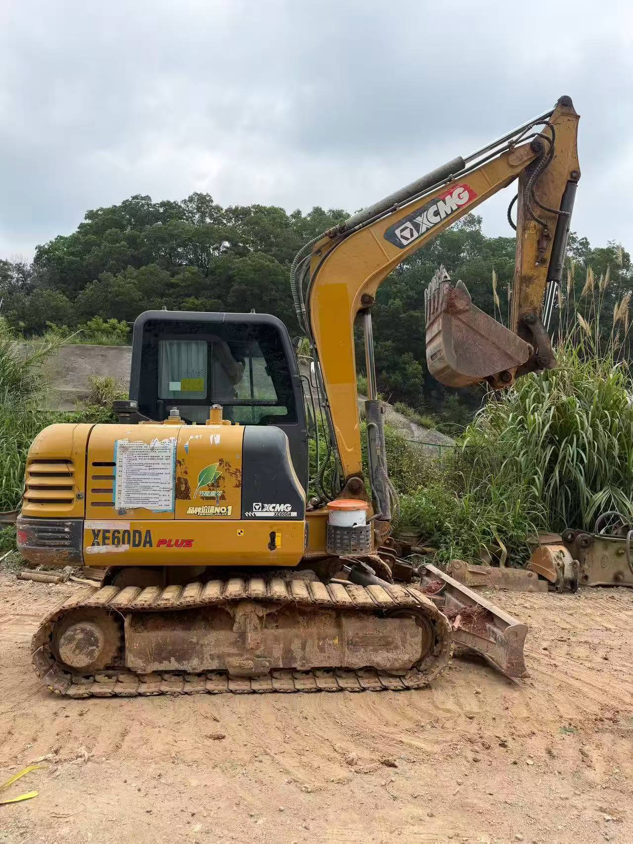 Buy XCMG XE60 Used Excavator / 1
