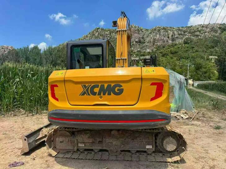 Buy XCMG XE75C Used Excavator / 1