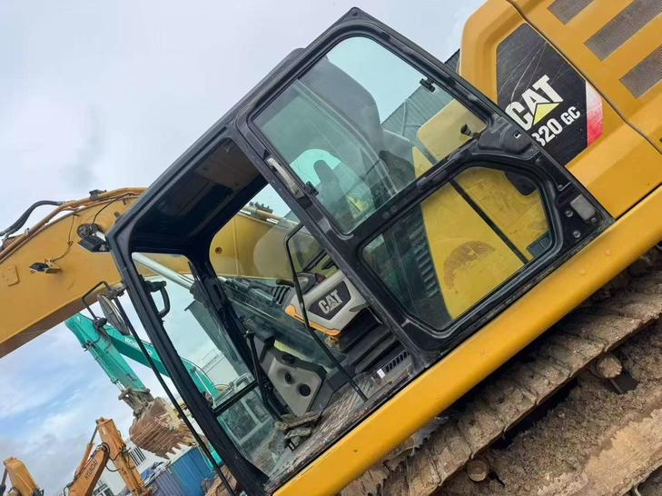 Buy Caterpillar 320GC Used Excavator / 1