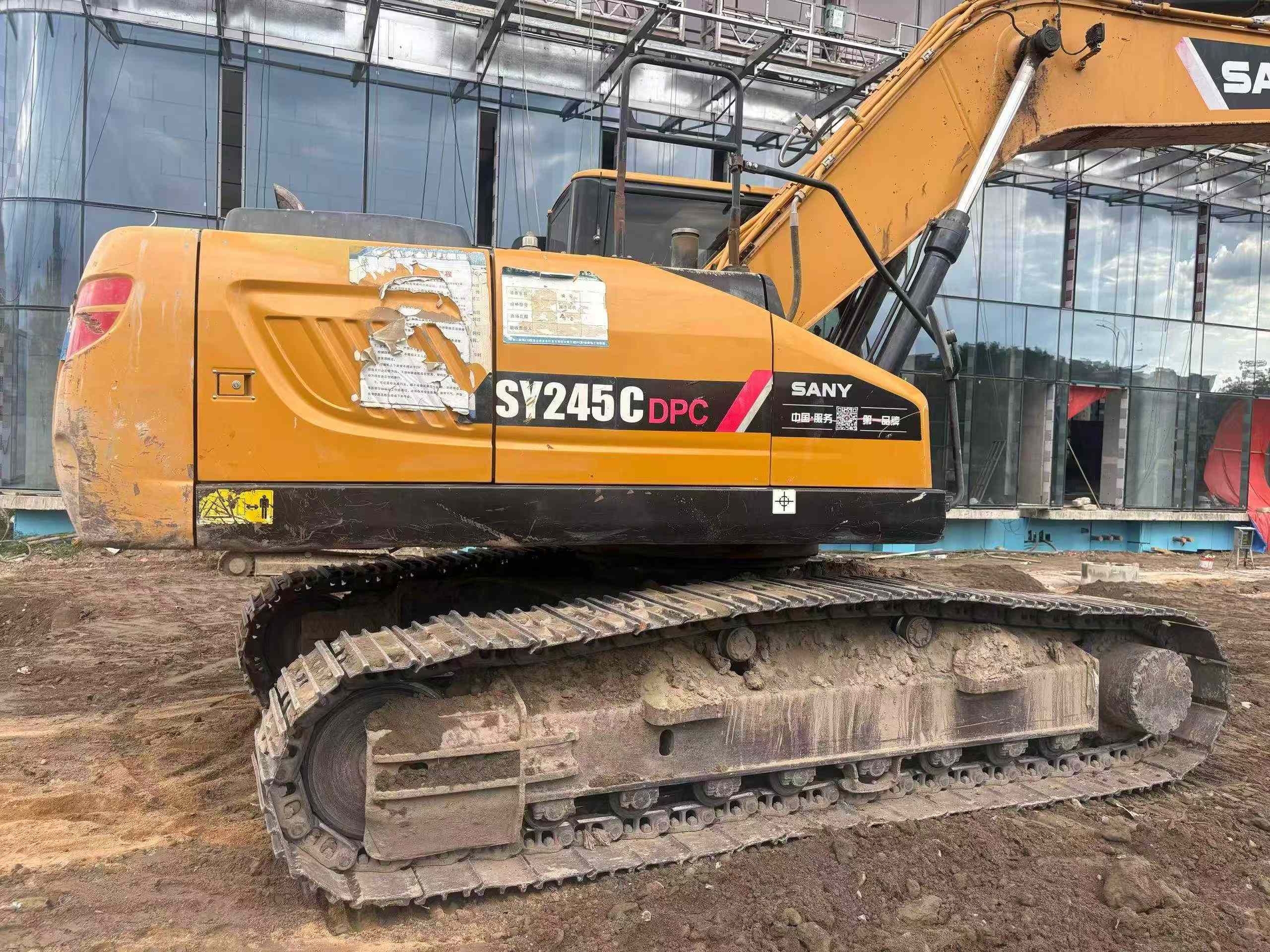 Buy Sany SY215C Used Excavator / 1
