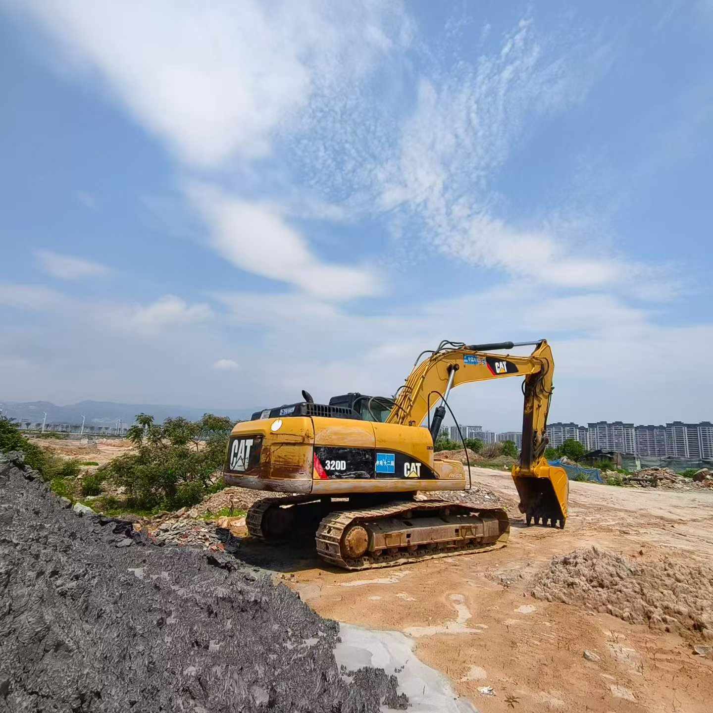 Buy Caterpillar 324D Used Excavator / 2 Buy Caterpillar 324D Used Excavator / 2