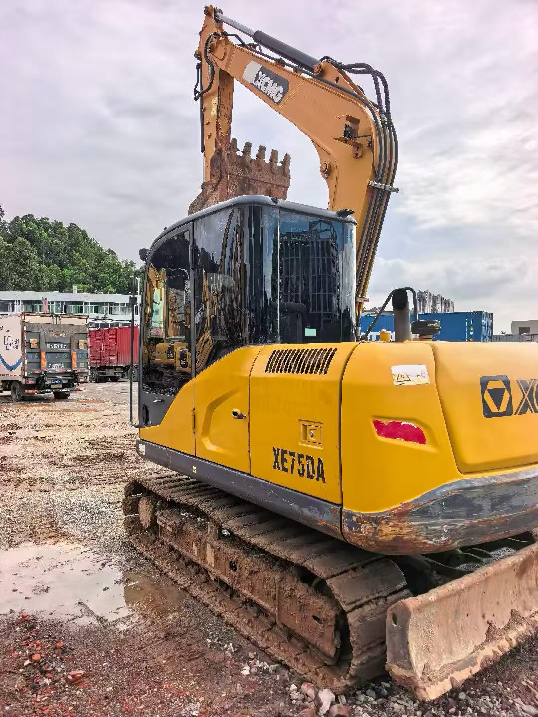 Buy XCMG XE75C Used Excavator / 3 Buy XCMG XE75C Used Excavator / 3