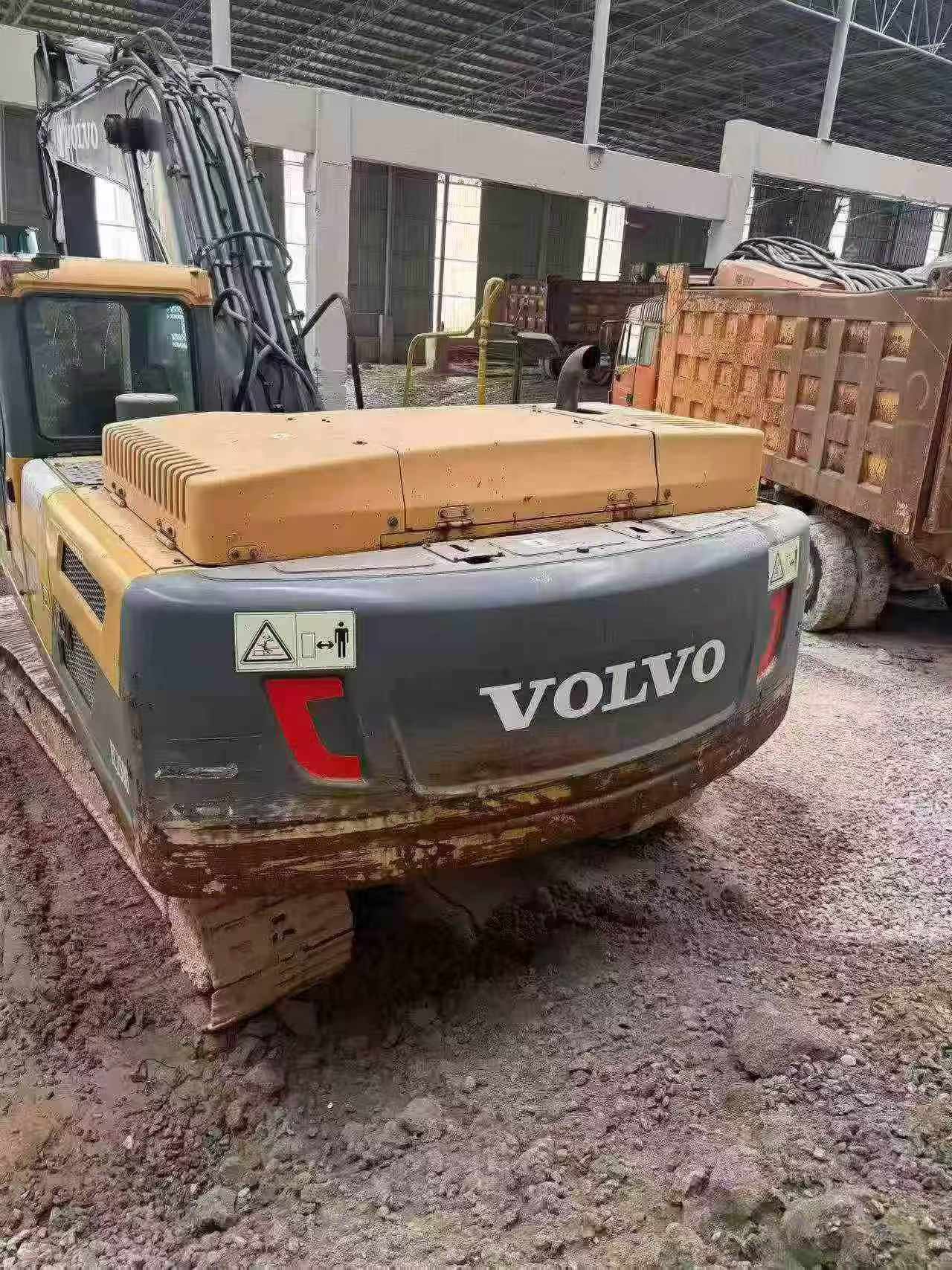 Buy Volvo EC250D Used Excavator / 2 Buy Volvo EC250D Used Excavator / 2