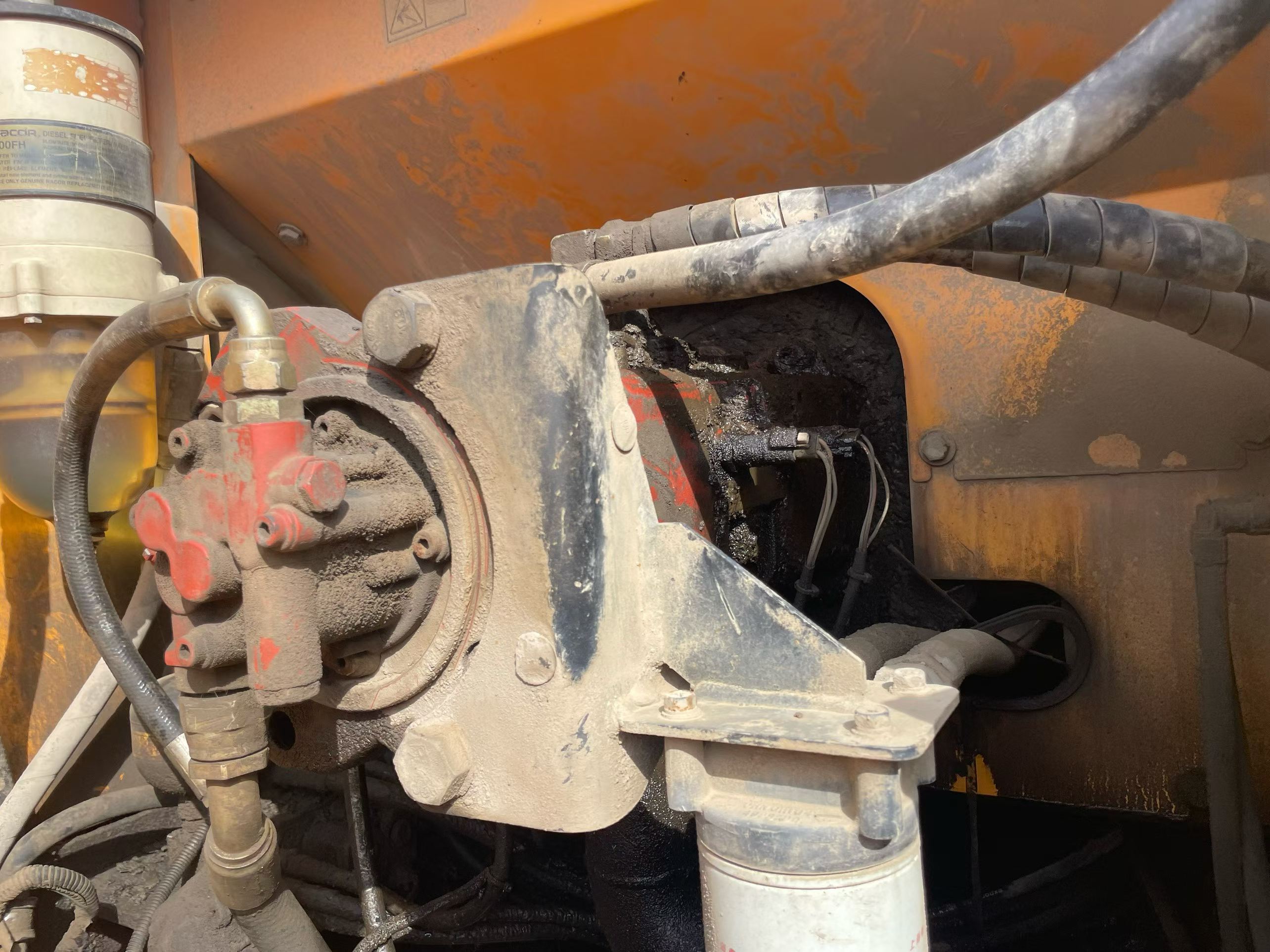 Buy Hyundai R215VS Used Excavator / 7 Buy Hyundai R215VS Used Excavator / 7