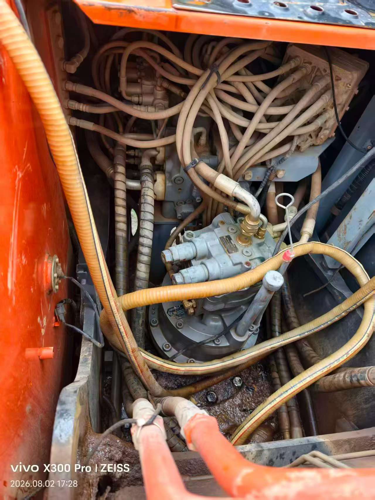 Buy Hitachi ZX195-5A Used Excavator / 5 Buy Hitachi ZX195-5A Used Excavator / 5