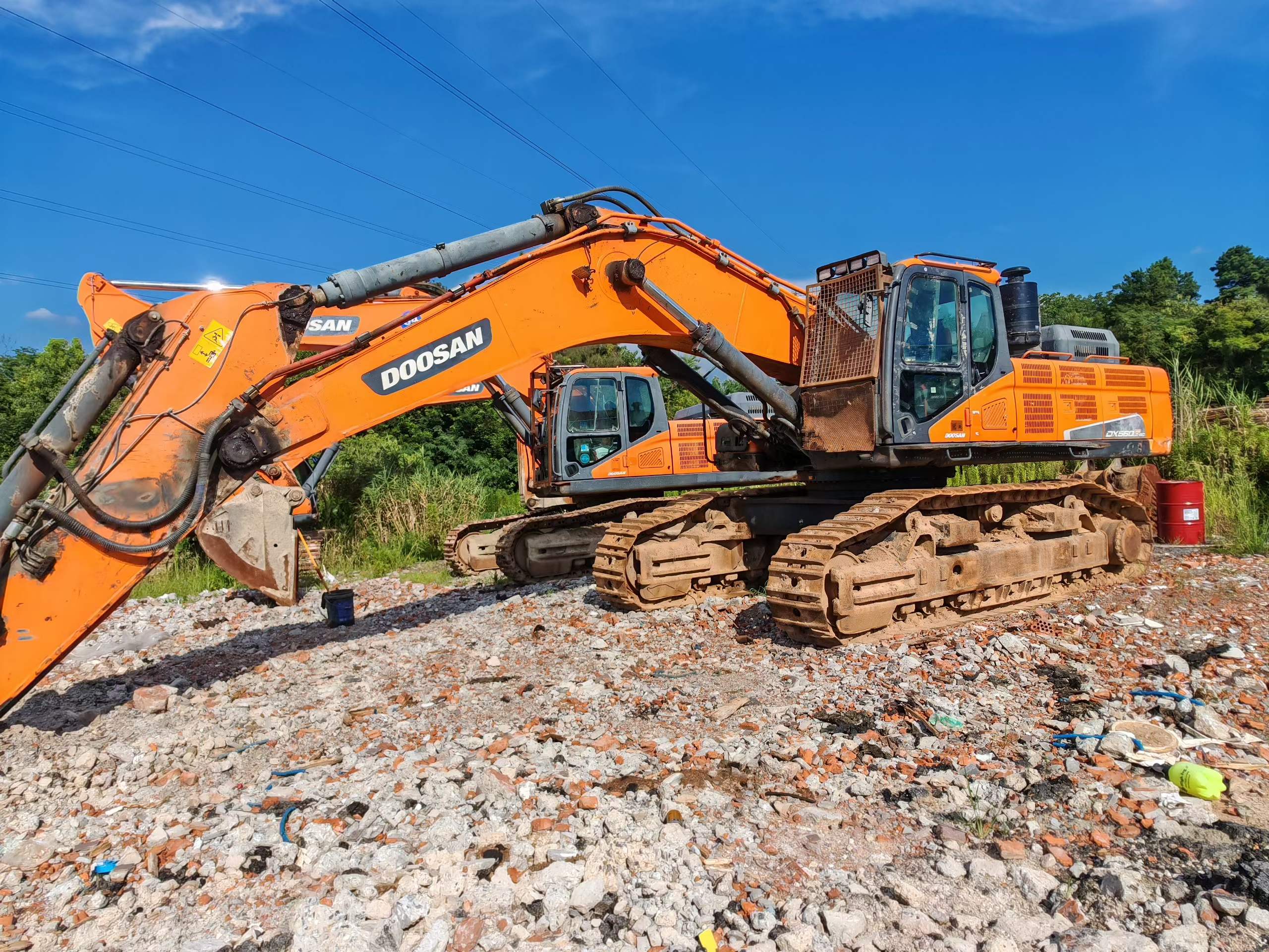 Buy Doosan DH200-3 Used Excavator / 5 Buy Doosan DH200-3 Used Excavator / 5