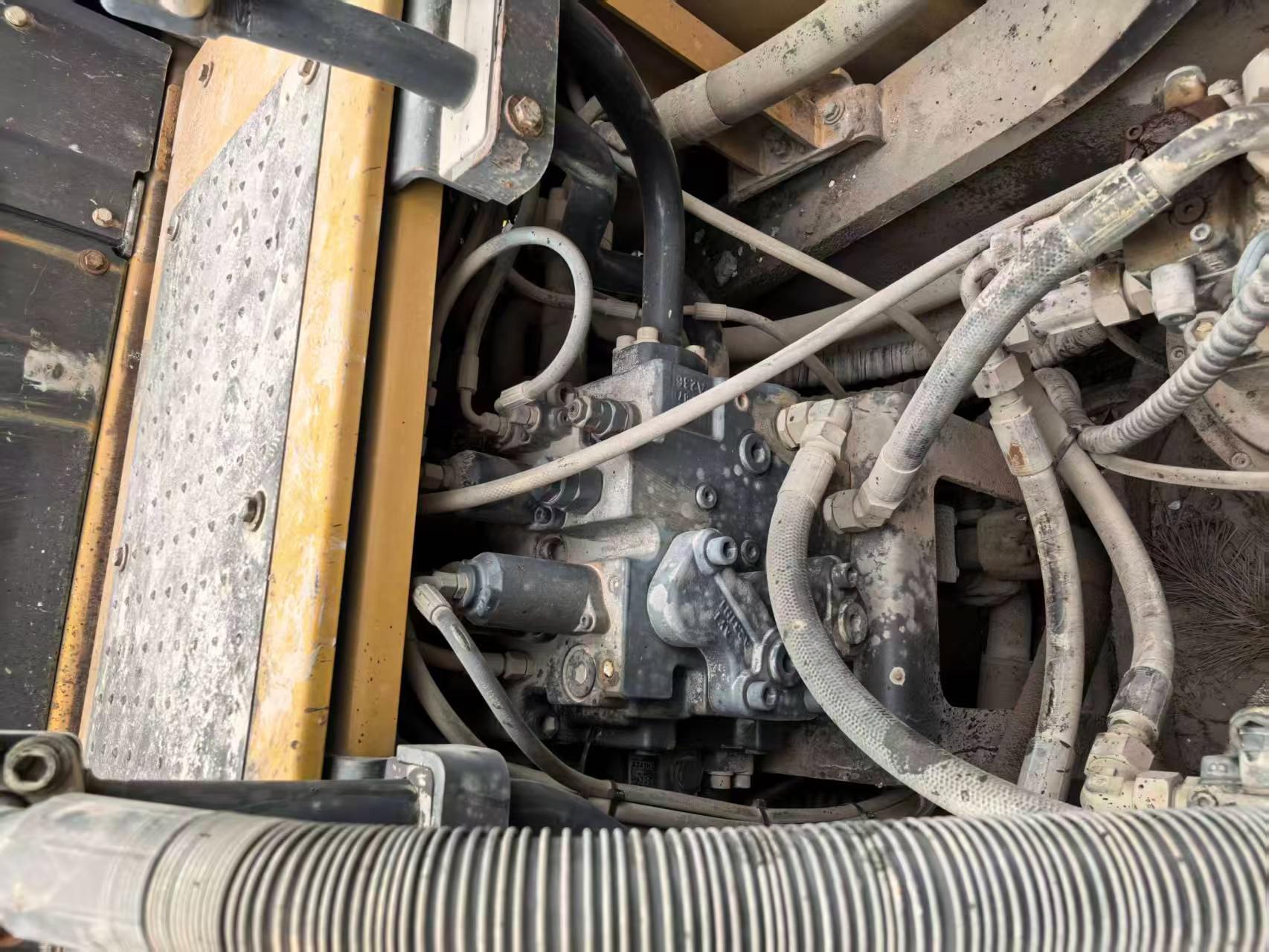 Buy XCMG XE690DK Used Excavator / 5 Buy XCMG XE690DK Used Excavator / 5