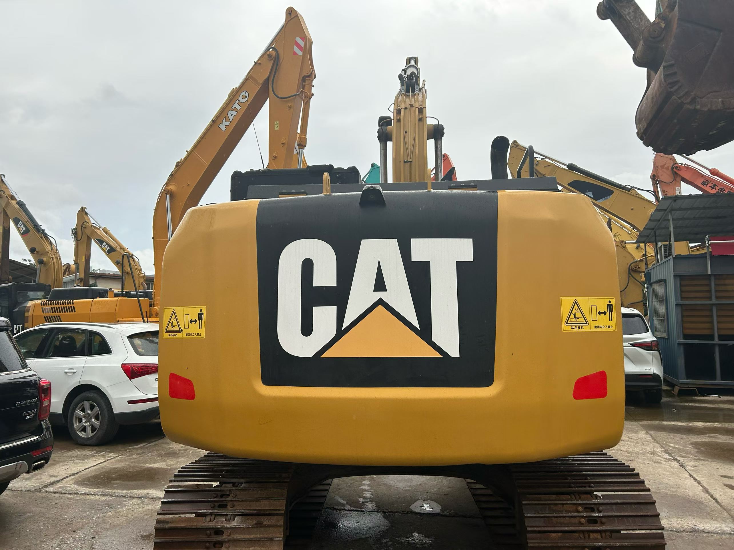 Buy Caterpillar 312 Used Excavator / 9 Buy Caterpillar 312 Used Excavator / 9