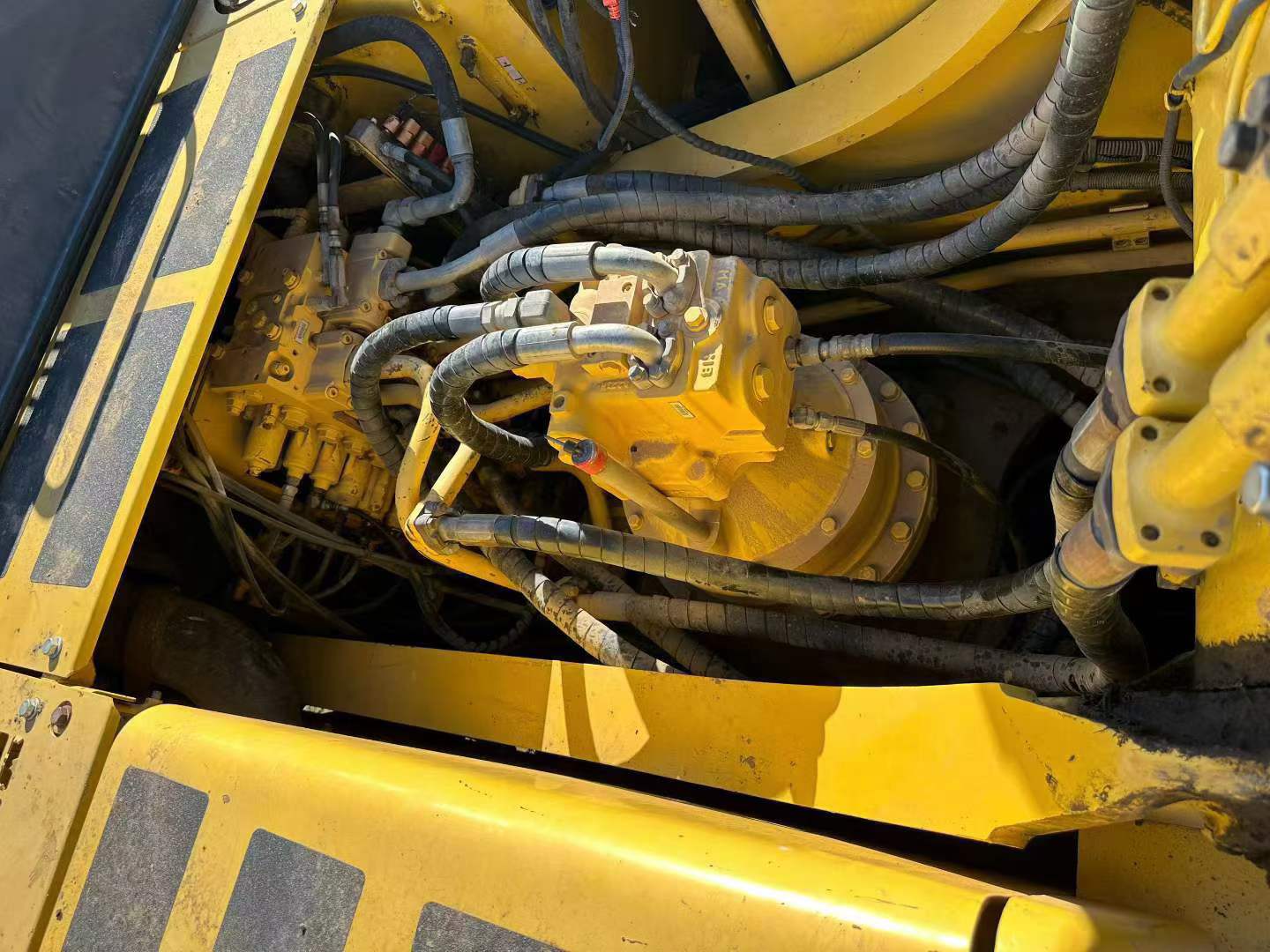 Buy Komatsu PC360-7 Used Excavator / 8 Buy Komatsu PC360-7 Used Excavator / 8