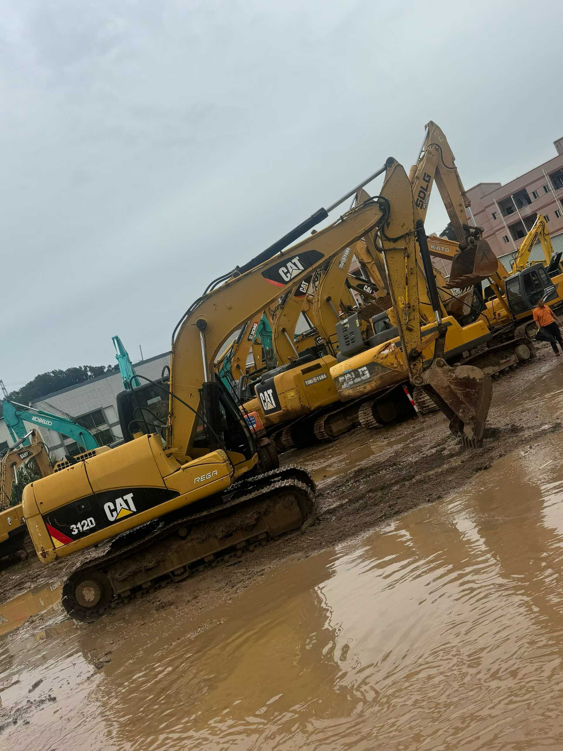 Buy Caterpillar 312D Used Excavator / 6