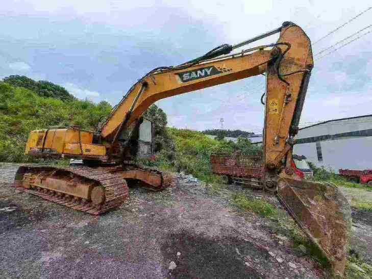 Buy Sany SY215C-8 Used Excavator / 1