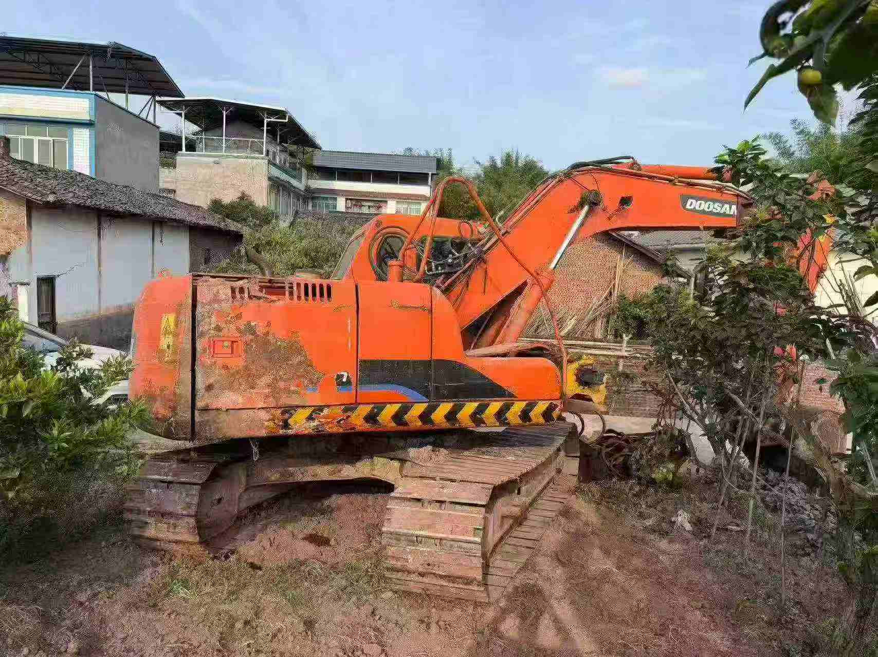 Buy Doosan DH150-7 Used Excavator / 3