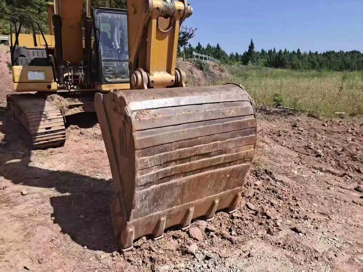 Buy Caterpillar 320GC Used Excavator / 1