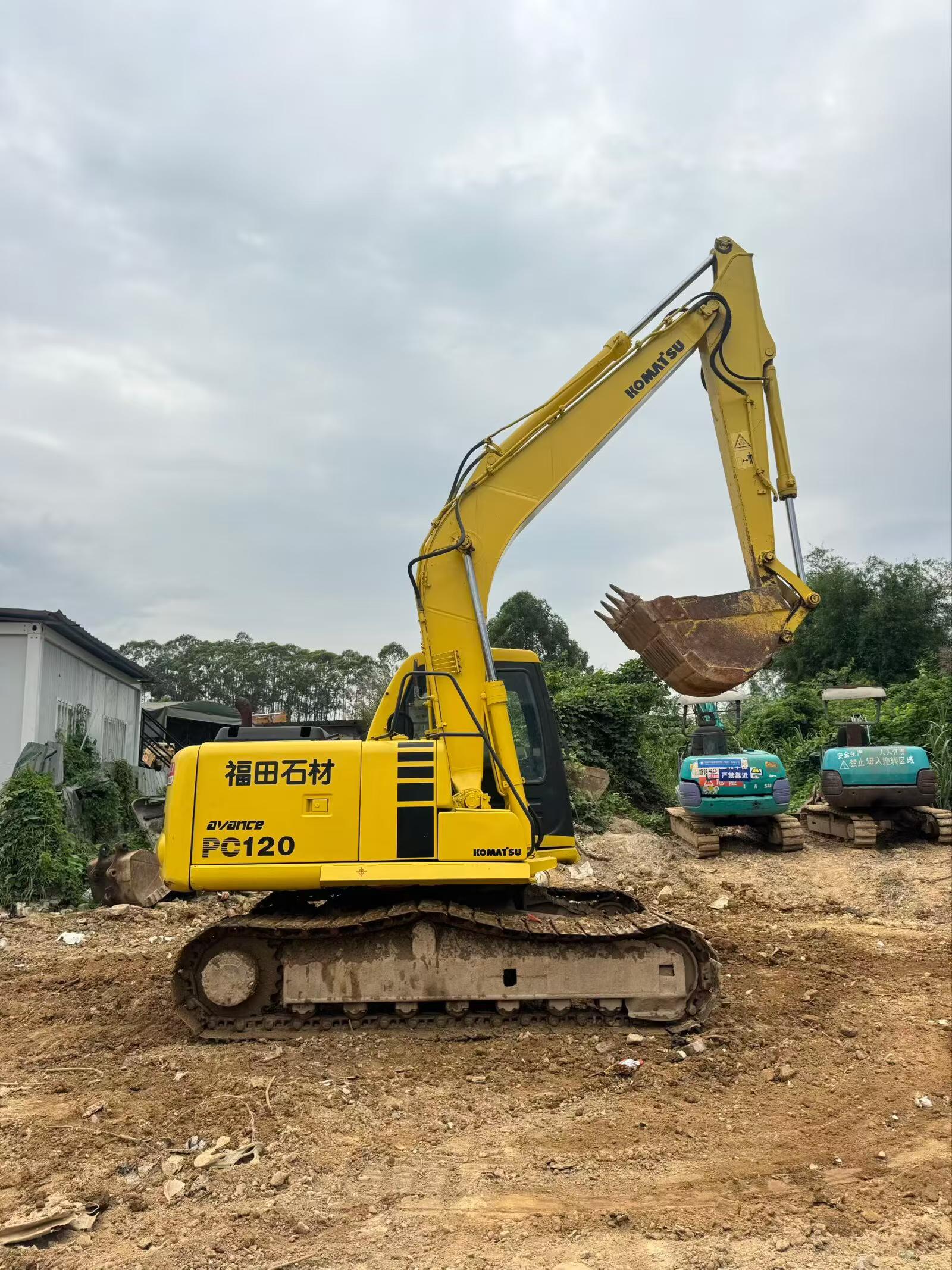 Buy Komatsu PC120-6 Used Excavator / 2 Buy Komatsu PC120-6 Used Excavator / 2