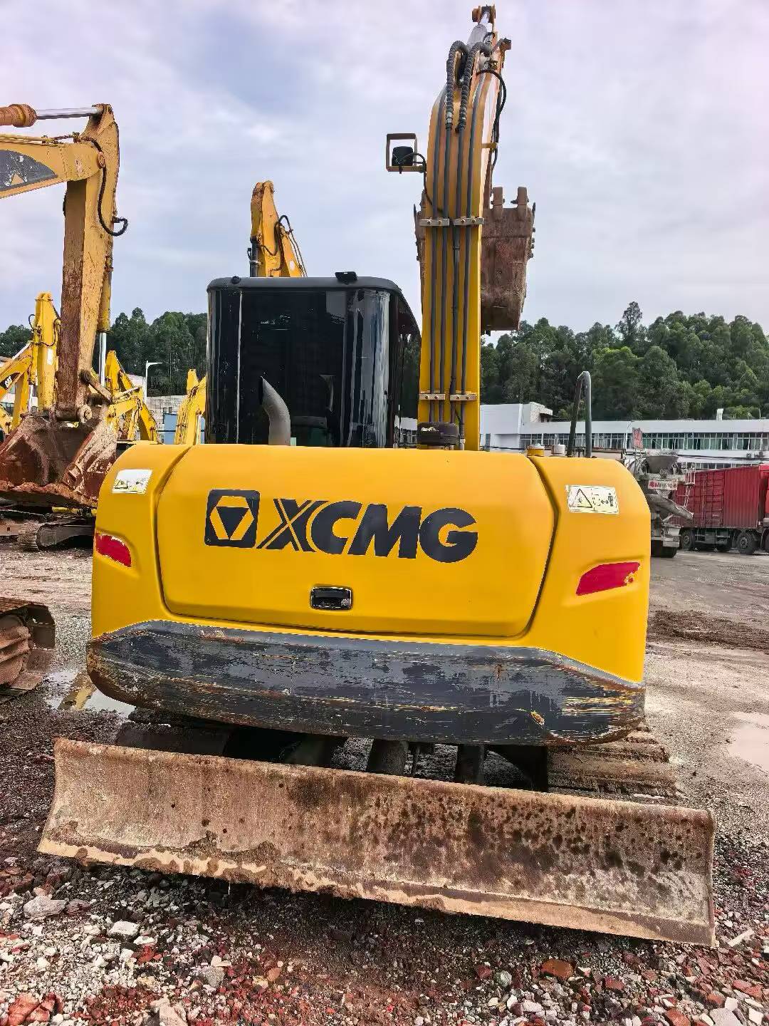 Buy XCMG XE75C Used Excavator / 1