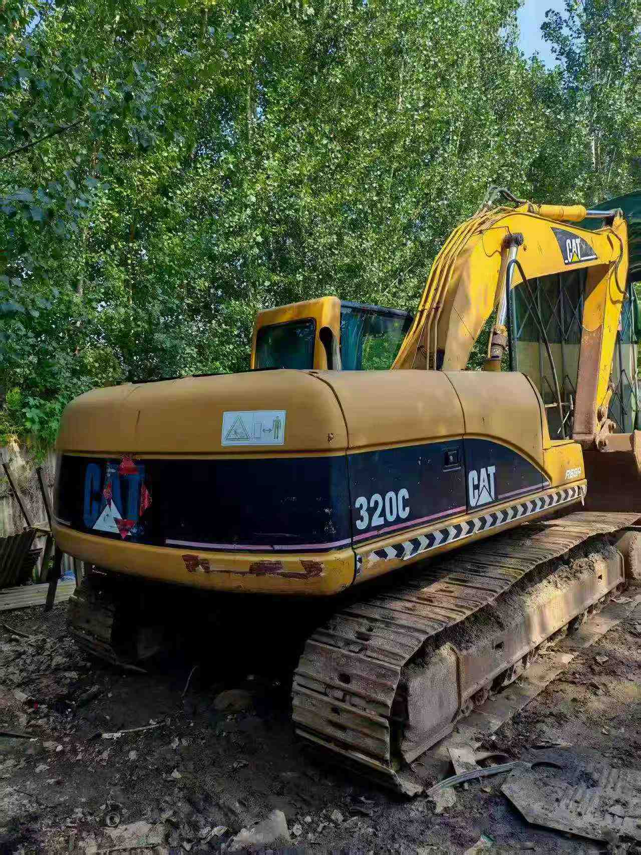 Buy Caterpillar 320C Used Excavator / 1
