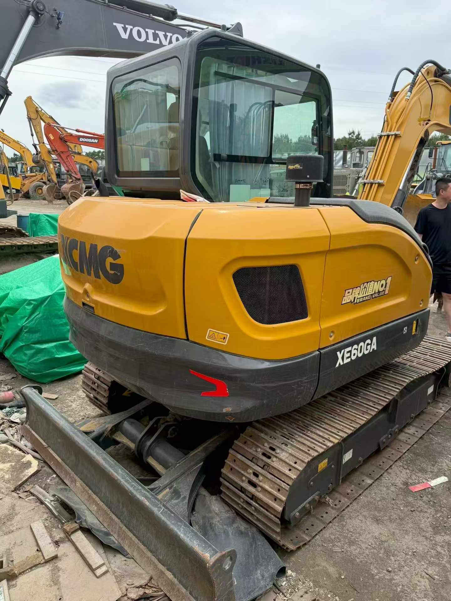 Buy XCMG XE60 Used Excavator / 2 Buy XCMG XE60 Used Excavator / 2