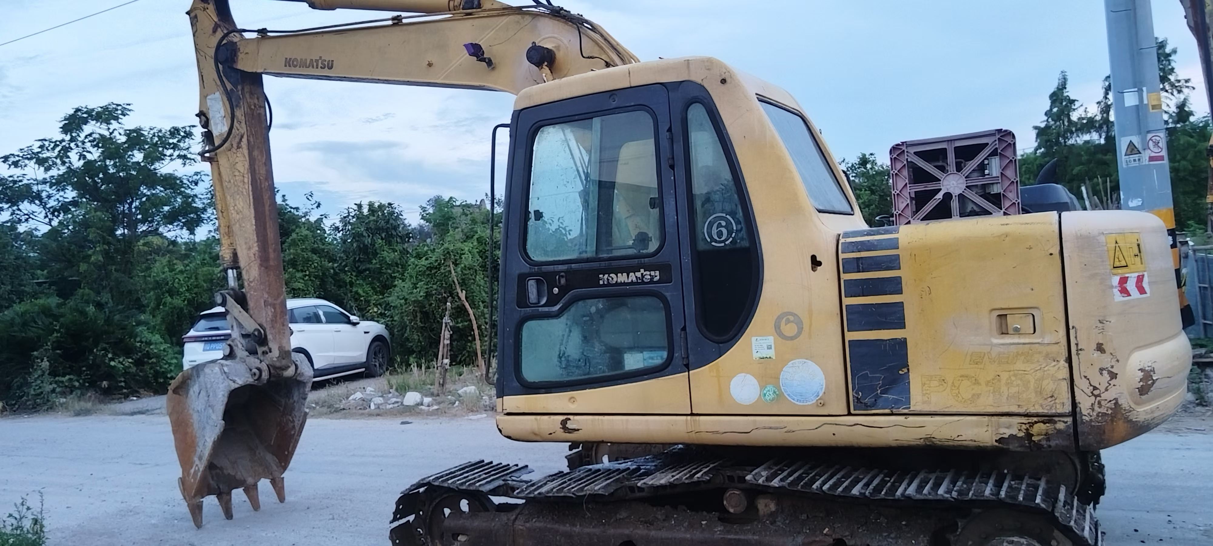 Buy Komatsu PC120-6 Used Excavator / 1