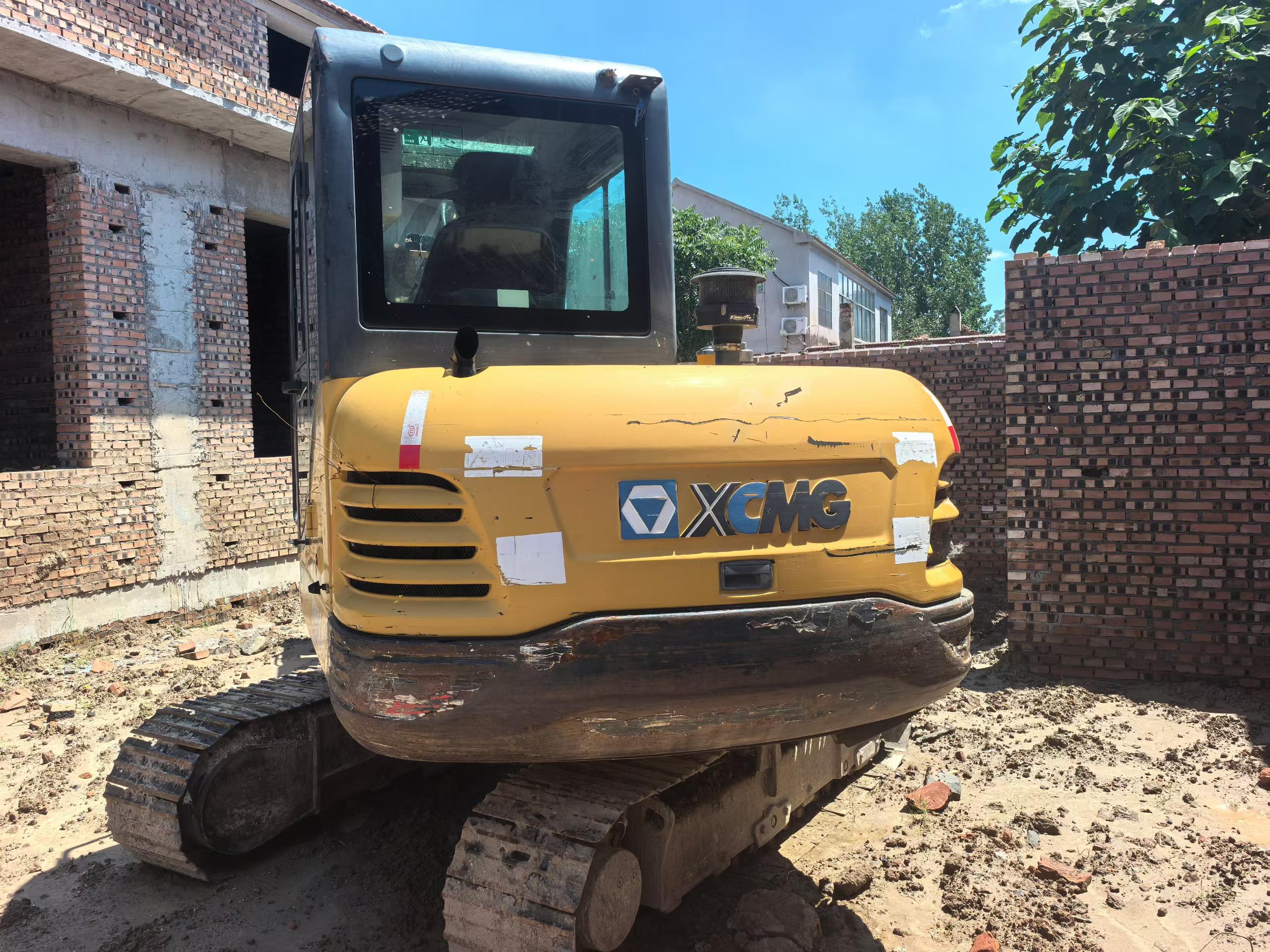 Buy XCMG XE60 Used Excavator / 1