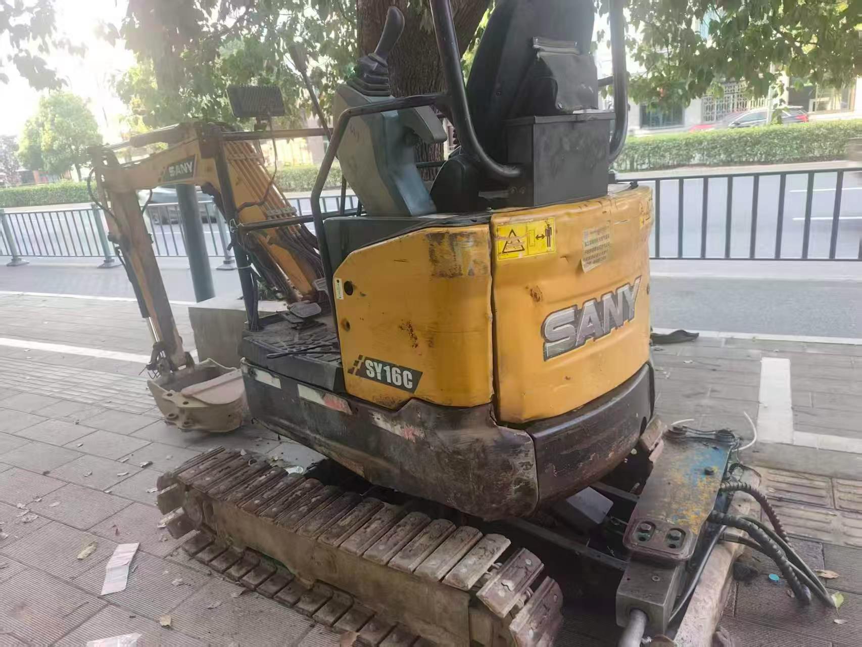 Buy Sany SY16C Used Excavator / 1