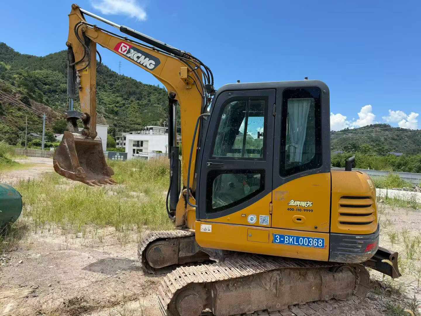 Buy XCMG XE60 Used Excavator / 1