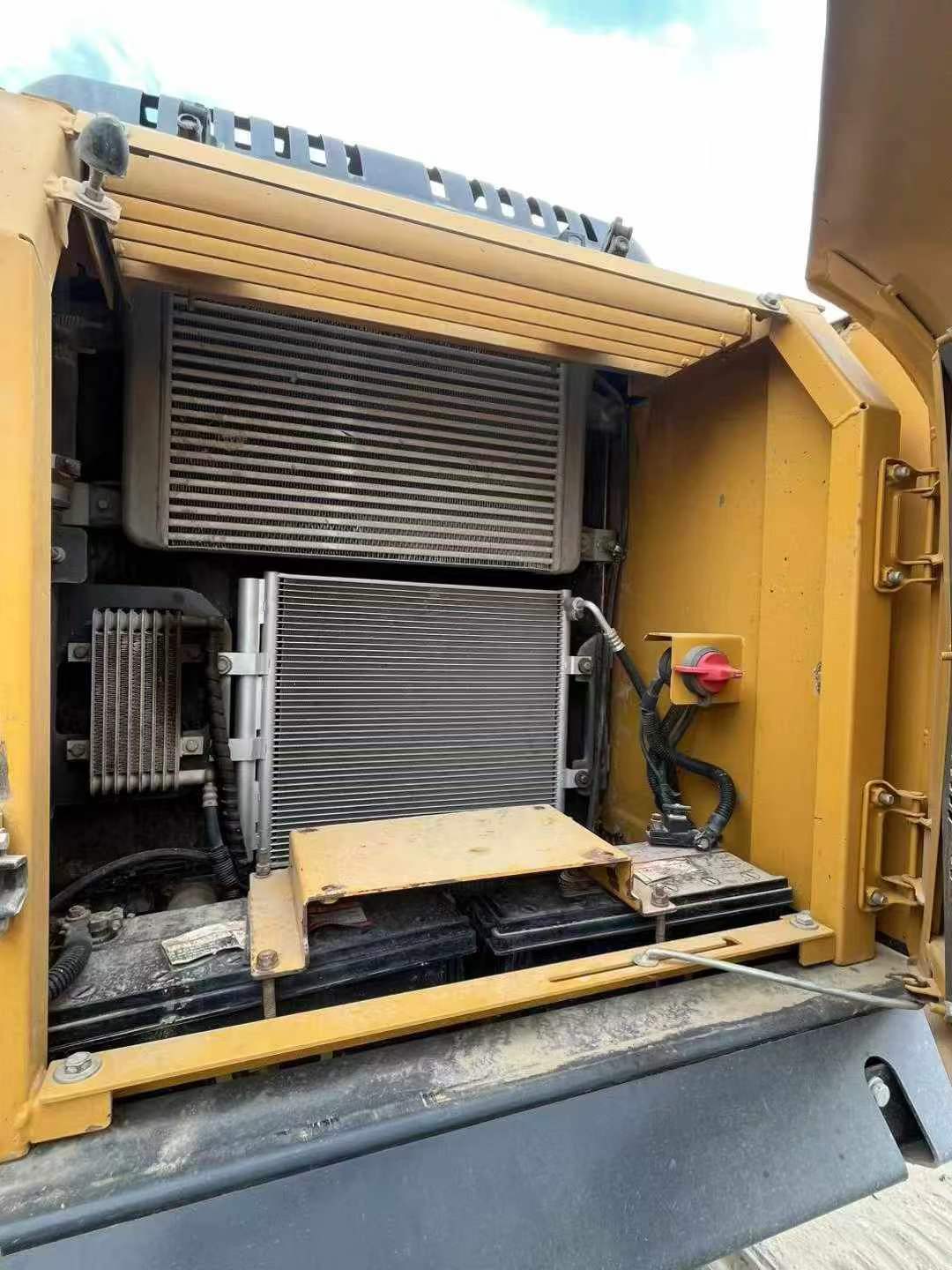 Buy XCMG XE270DK Used Excavator / 7 Buy XCMG XE270DK Used Excavator / 7