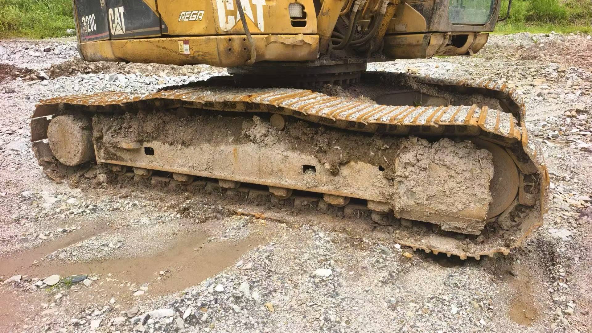 Buy Caterpillar 320C Used Excavator / 3 Buy Caterpillar 320C Used Excavator / 3