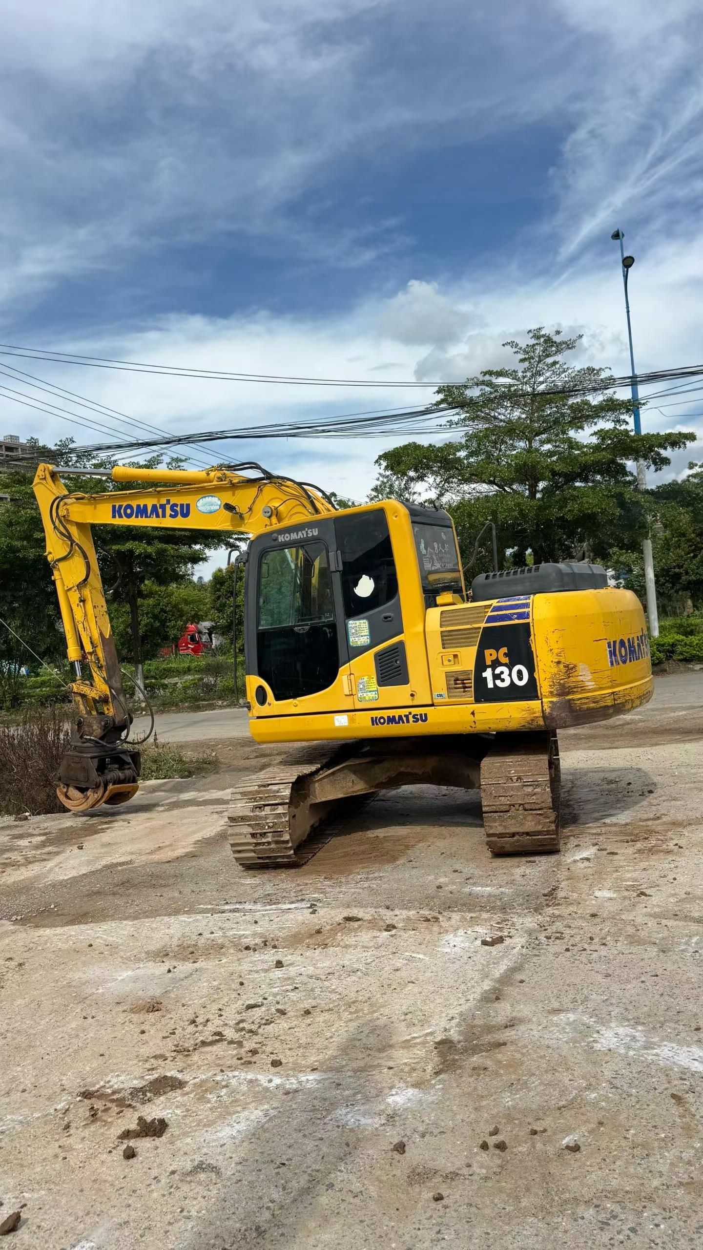 Buy Komatsu PC130-8 Used Excavator / 2 Buy Komatsu PC130-8 Used Excavator / 2