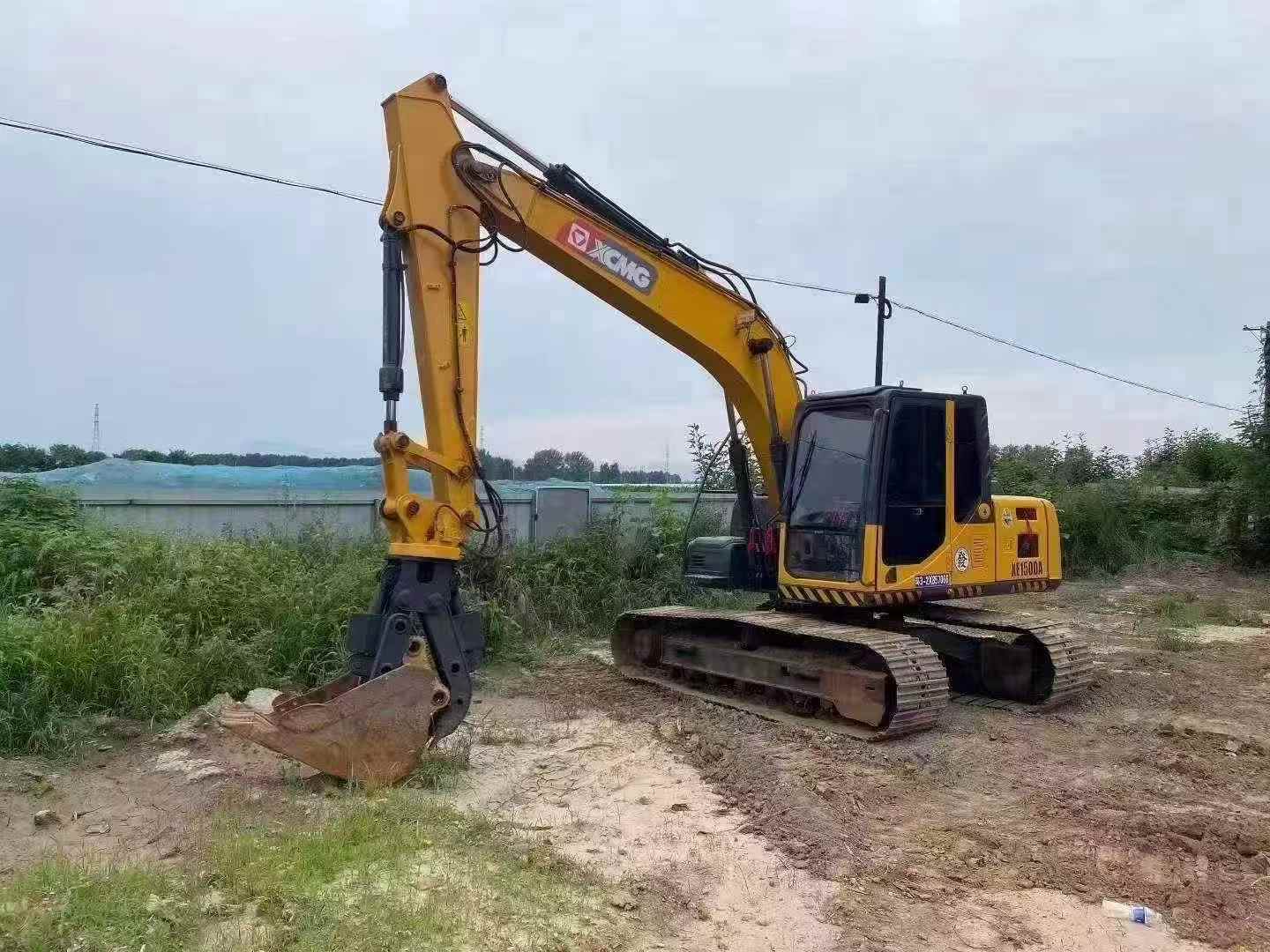 Buy XCMG XE150D Used Excavator / 3 Buy XCMG XE150D Used Excavator / 3