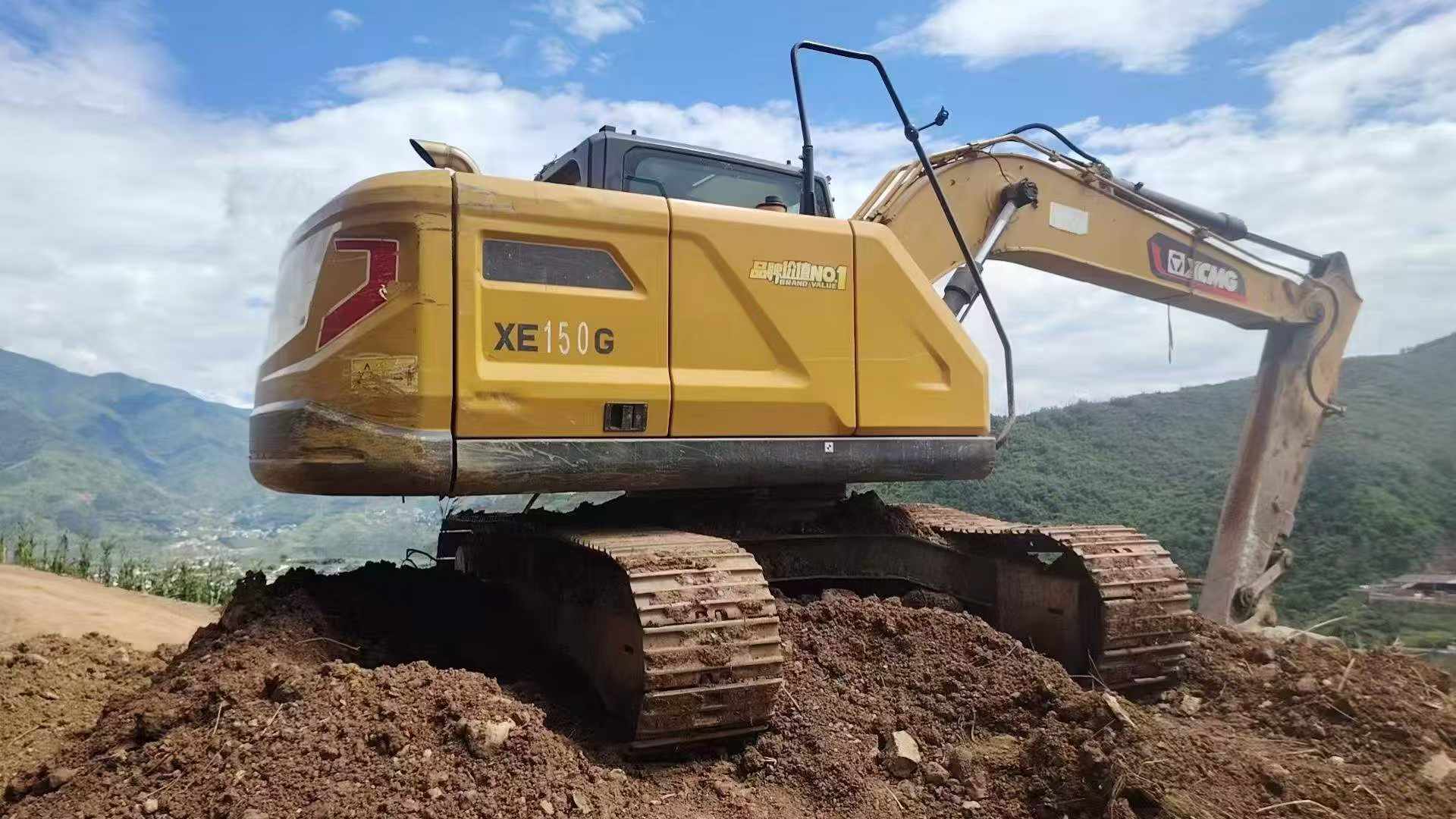 Buy XCMG XE135B Used Excavator / 7 Buy XCMG XE135B Used Excavator / 7