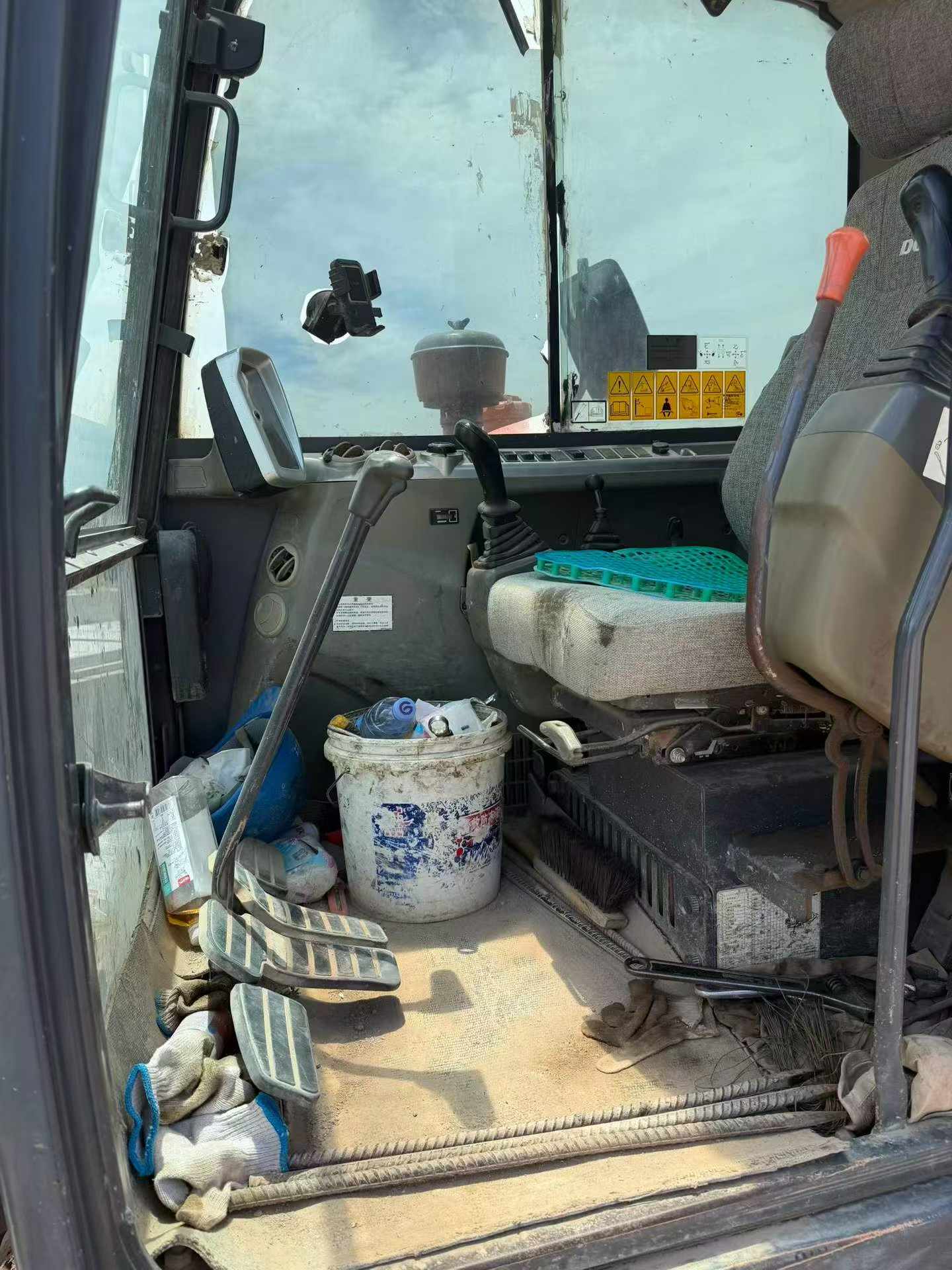 Buy Doosan DX60-9C Used Excavator / 6 Buy Doosan DX60-9C Used Excavator / 6