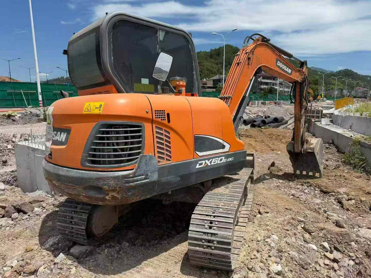 Buy Doosan DX60-9 Used Excavator / 3 Buy Doosan DX60-9 Used Excavator / 3
