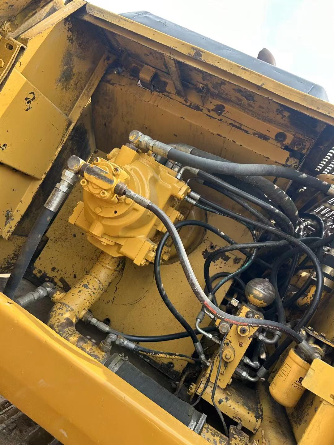 Buy Caterpillar 320V2 Used Excavator / 7 Buy Caterpillar 320V2 Used Excavator / 7
