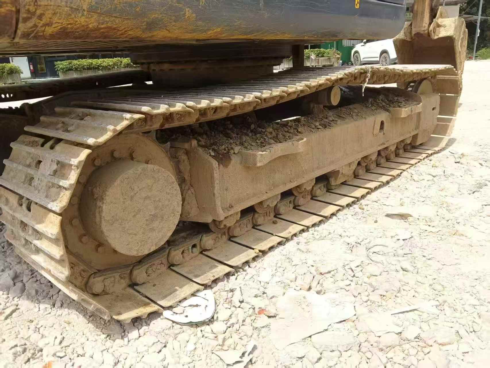 Buy XCMG XE135B Used Excavator / 4 Buy XCMG XE135B Used Excavator / 4
