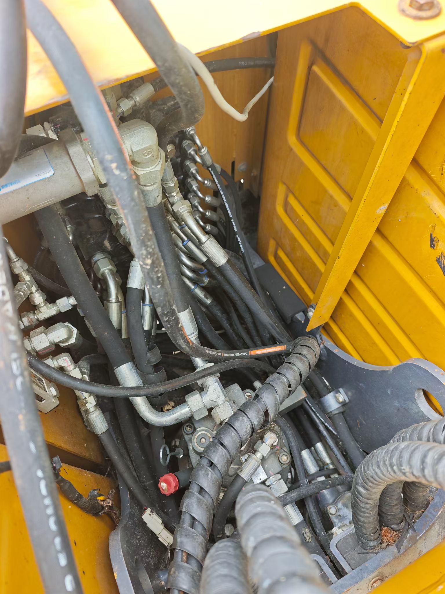 Buy XCMG XE75DA Used Excavator / 7 Buy XCMG XE75DA Used Excavator / 7