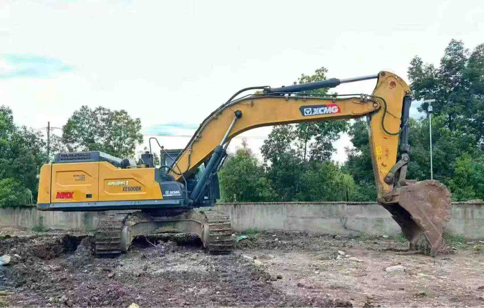 Buy XCMG XE60 Used Excavator / 4 Buy XCMG XE60 Used Excavator / 4