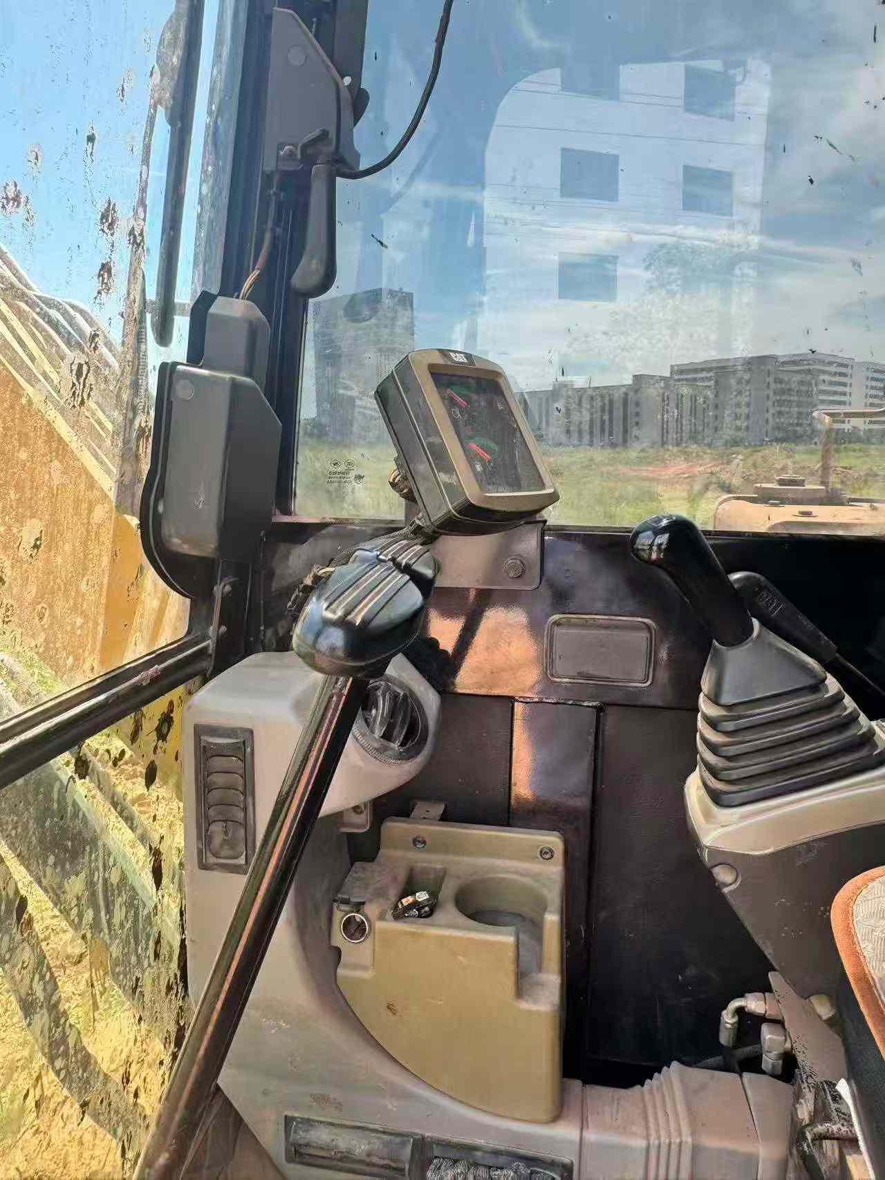 Buy Caterpillar 305.5 Used Excavator / 3 Buy Caterpillar 305.5 Used Excavator / 3
