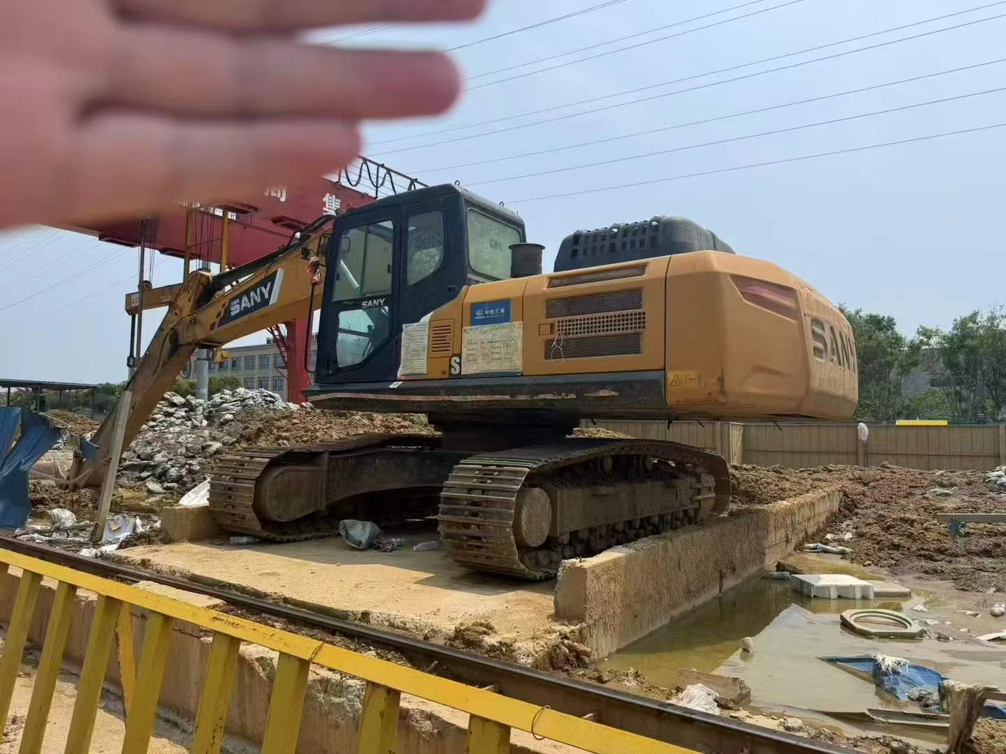 Buy Sany SY245H Used Excavator / 5 Buy Sany SY245H Used Excavator / 5