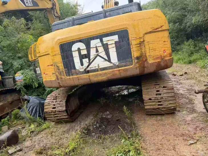 Buy Caterpillar 323 Used Excavator / 1