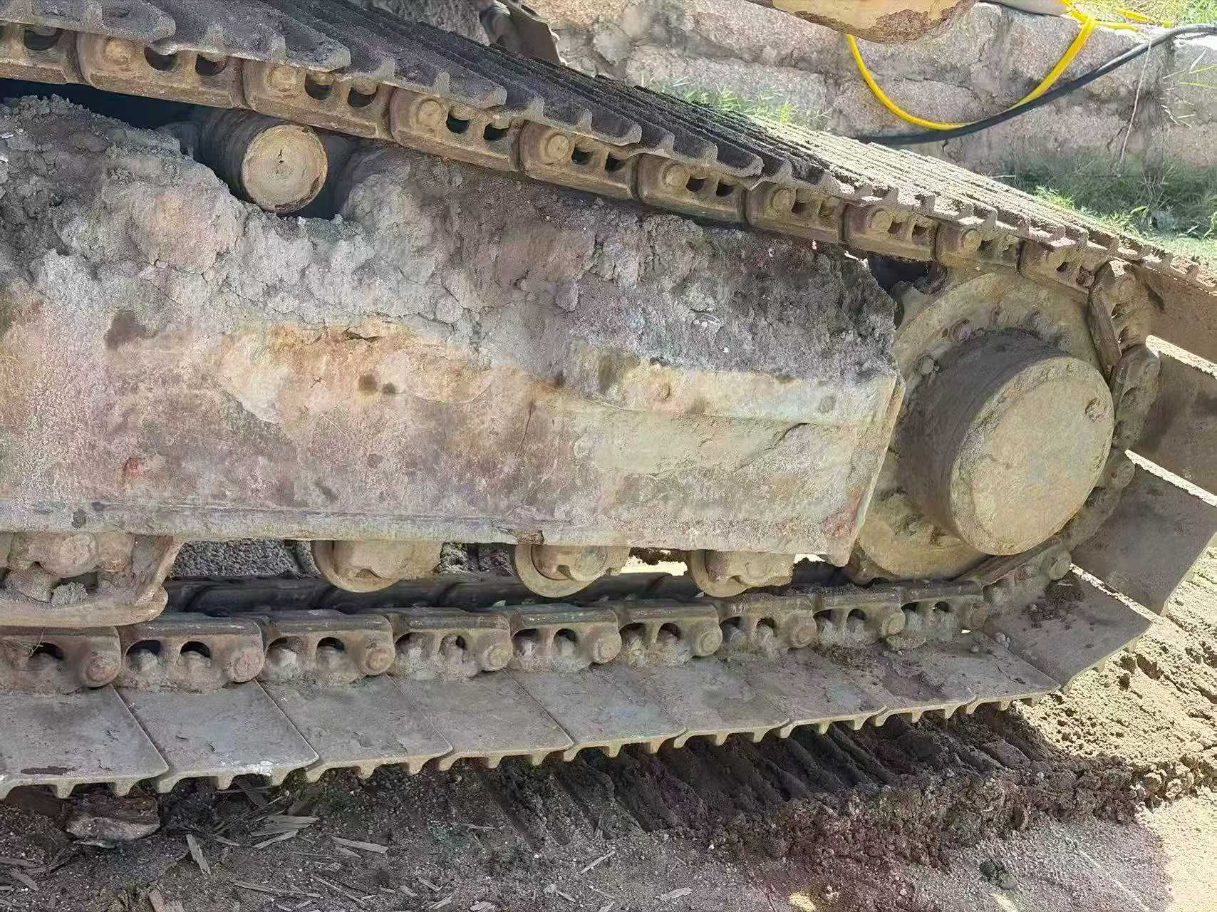 Buy Komatsu PC130-7 Used Excavator / 9 Buy Komatsu PC130-7 Used Excavator / 9