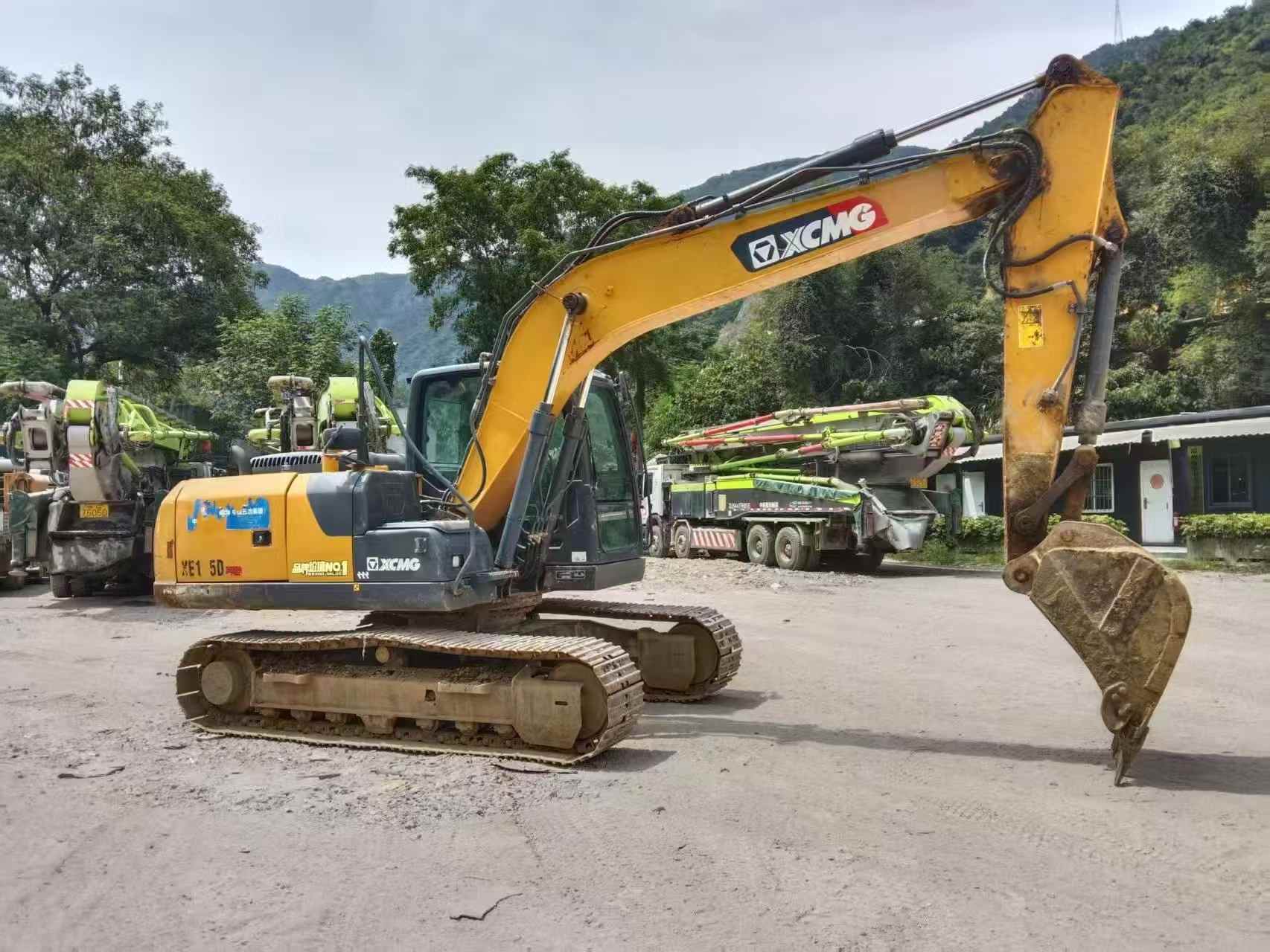 Buy XCMG XE135B Used Excavator / 2 Buy XCMG XE135B Used Excavator / 2