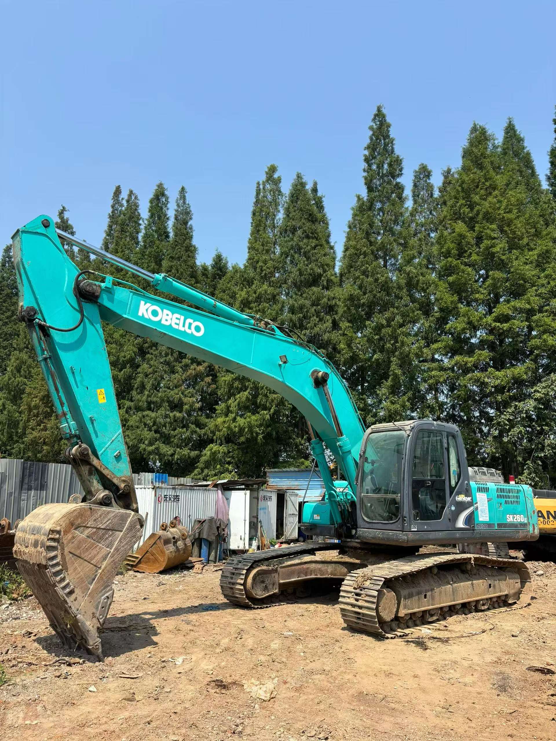 Buy Kobelco SK260 Used Excavator / 3 Buy Kobelco SK260 Used Excavator / 3