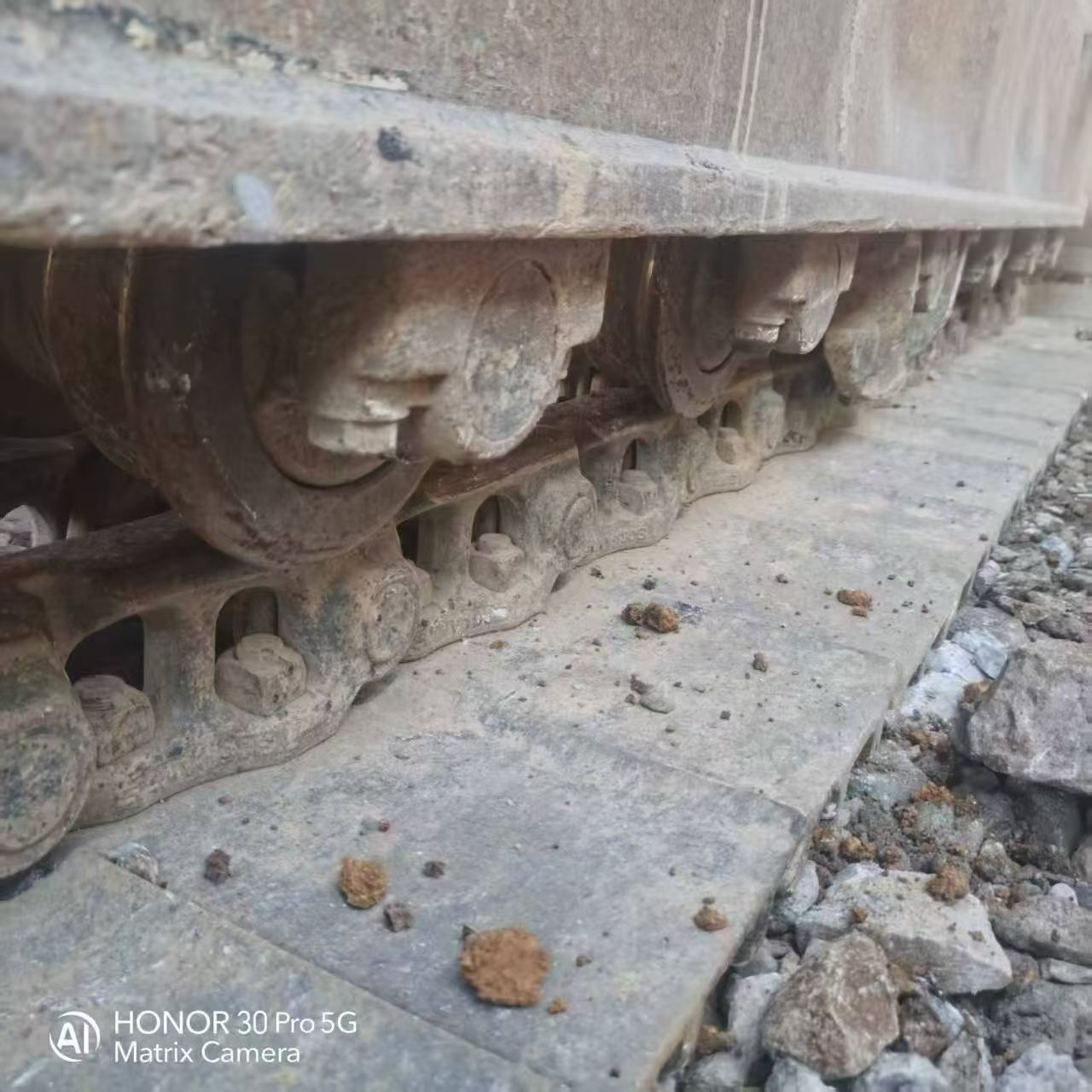 Buy Sany SY205C Used Excavator / 4 Buy Sany SY205C Used Excavator / 4