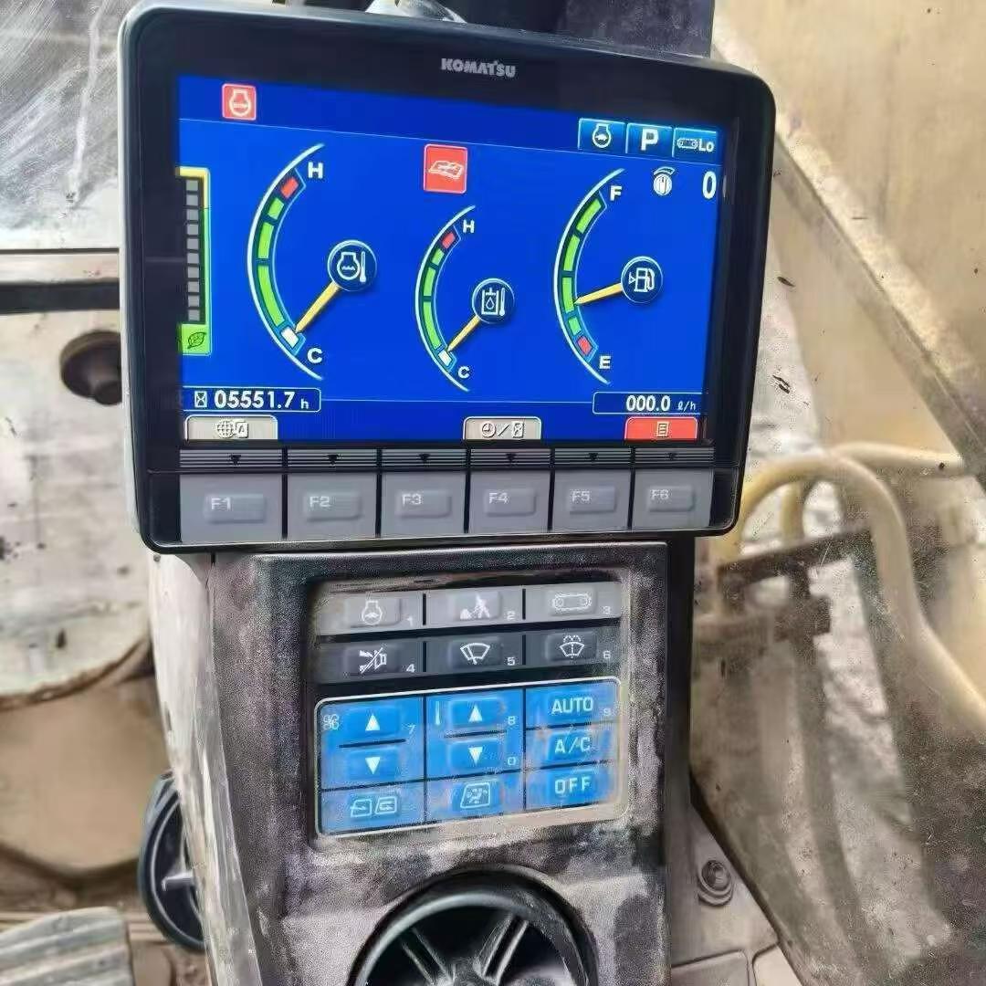 Buy Komatsu HB215LC-1 Used Excavator / 2