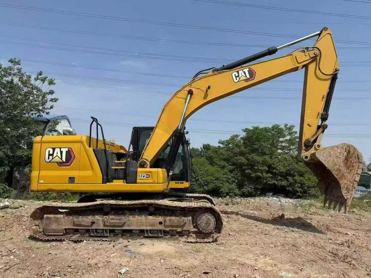 Buy Caterpillar 323 Used Excavator / 3 Buy Caterpillar 323 Used Excavator / 3